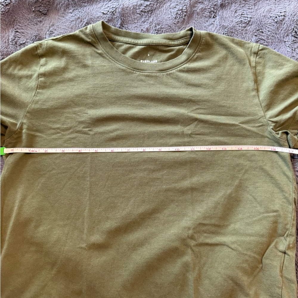 Everlane Short Sleeve Tee (Olive Green) - Picture 4 of 4